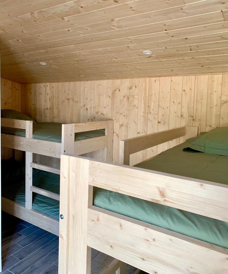 La Petite Auberge Insolite 圣艾菲力克 外观 照片